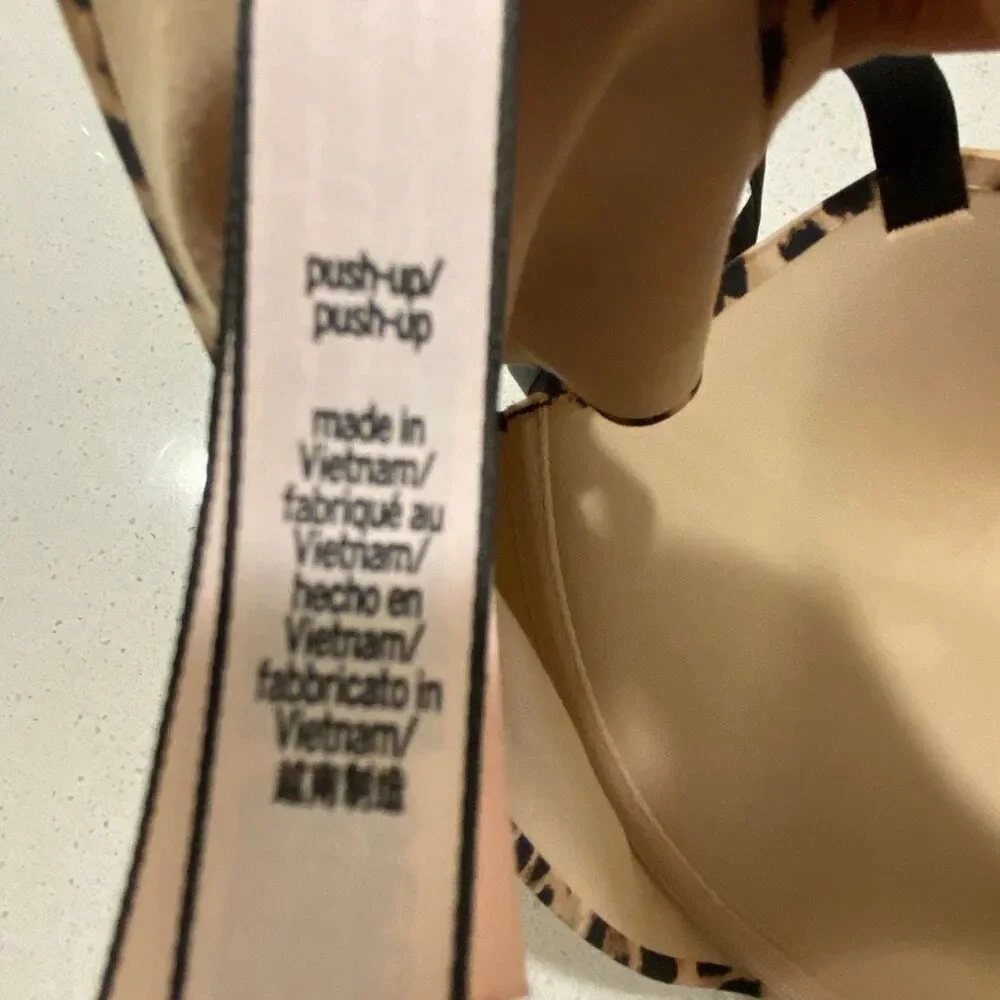 Victoria’s Secret push-up bra size 38DDD - Picture 7 of 8